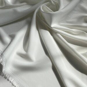 Костюмка атласна Пандора колір молочний